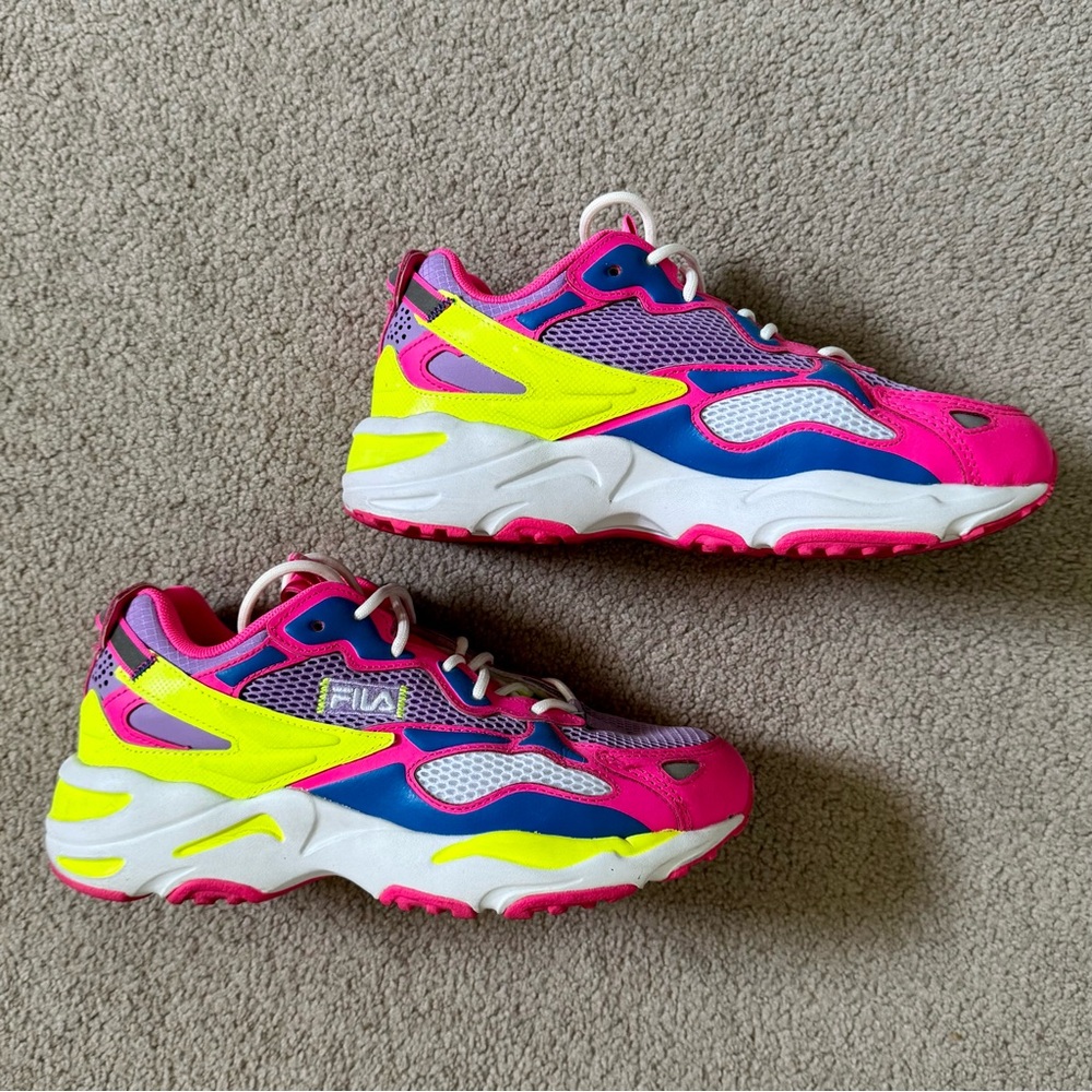 FILA Women’s Neon Color Chunky Tennis Shoes, Size 8.5